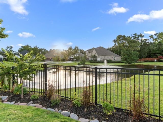 8513 Alford Point Drive, Magnolia, TX 77354