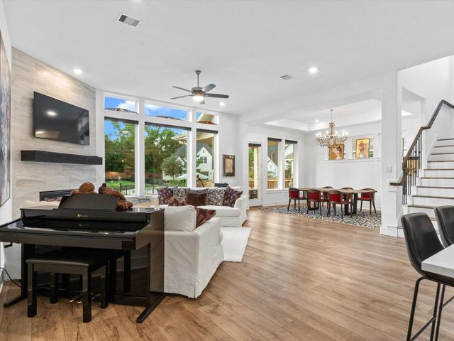 8513 Alford Point Drive, Magnolia, TX 77354