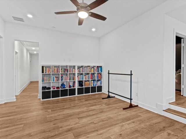 8513 Alford Point Drive, Magnolia, TX 77354