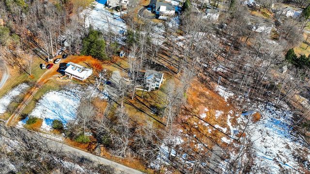 2487 Cifax Road, Goode, VA 24556