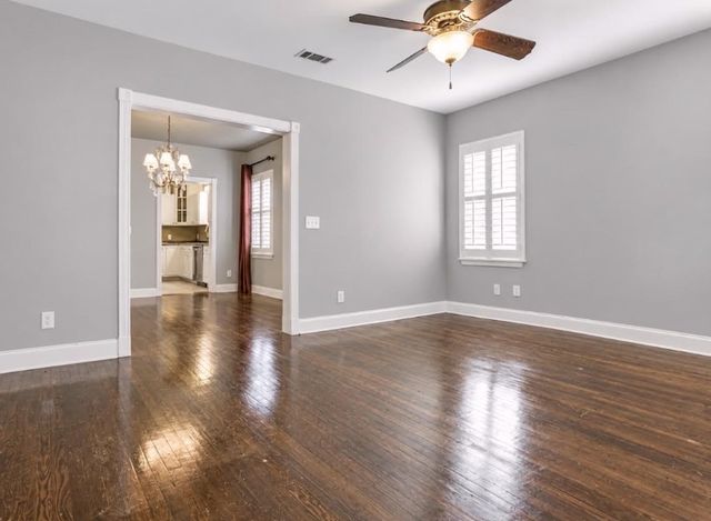 5818 Richmond Avenue, Dallas, TX 75206