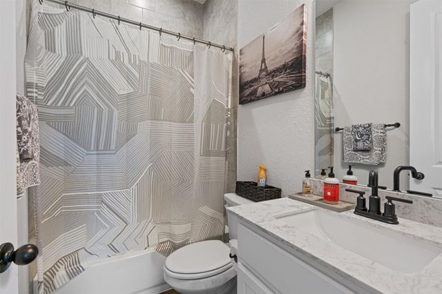 312 Rieti PKWY, Liberty Hill, TX 78642