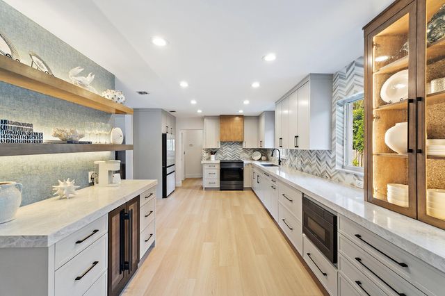 4300 Washington Road, West Palm Beach, FL 33405