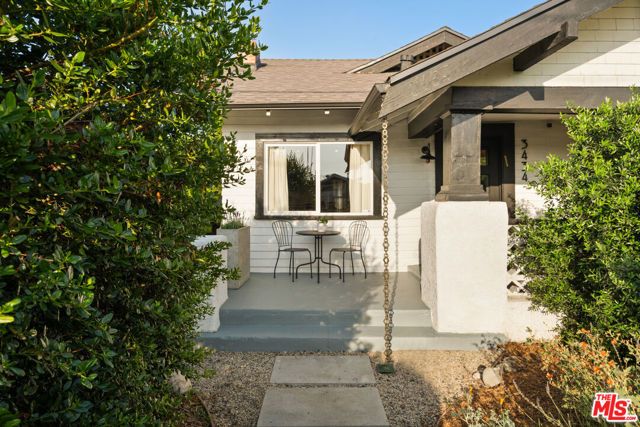 3434 7th Avenue, Los Angeles, CA 90018