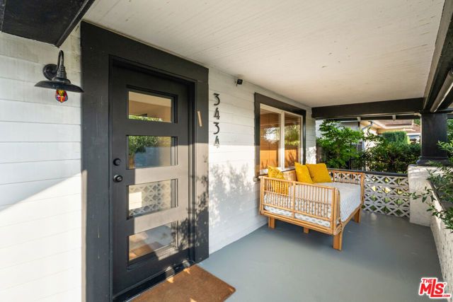 3434 7th Avenue, Los Angeles, CA 90018