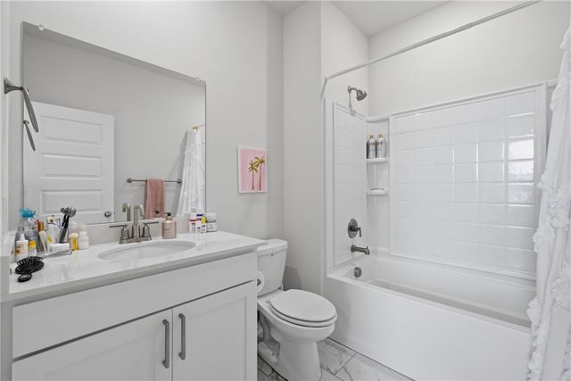 4801 W Triangle Street, Fayetteville, AR 72704