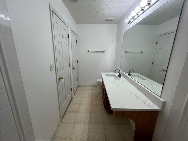 6529 Arbor Gate SW Drive 12, Mableton, GA 30126