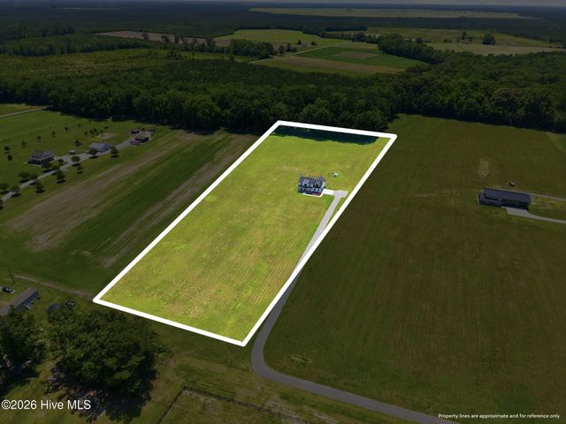 2336 Soddy Lane, Grimesland, NC 27837