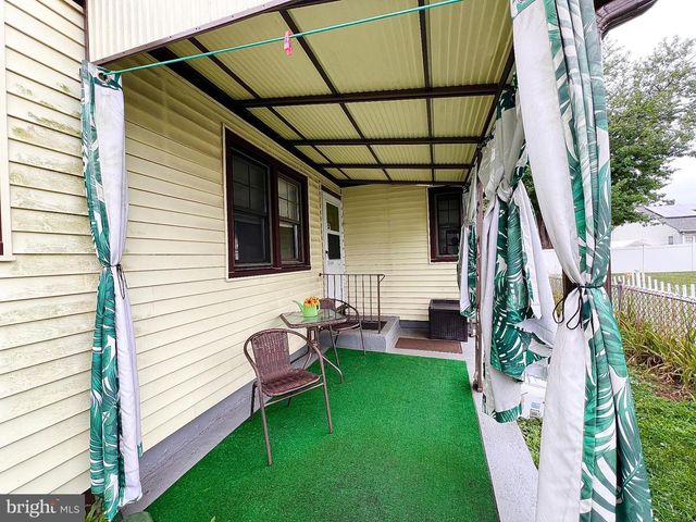 125 ROOSEVELT AVE, Mount Ephraim, NJ 08059
