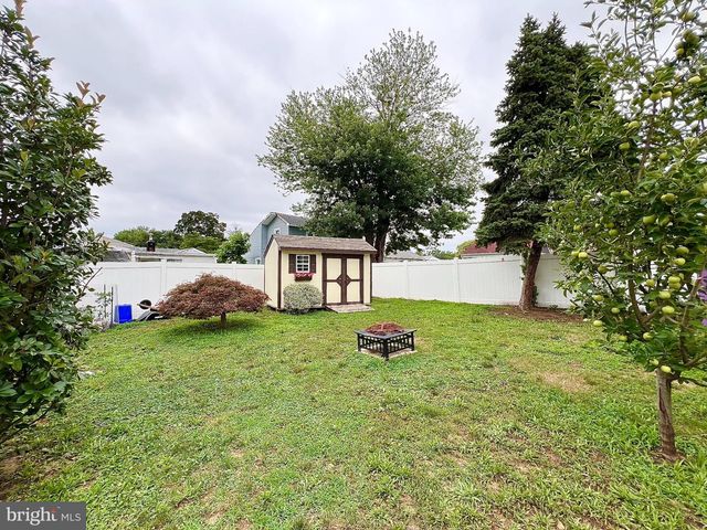 125 ROOSEVELT AVE, Mount Ephraim, NJ 08059