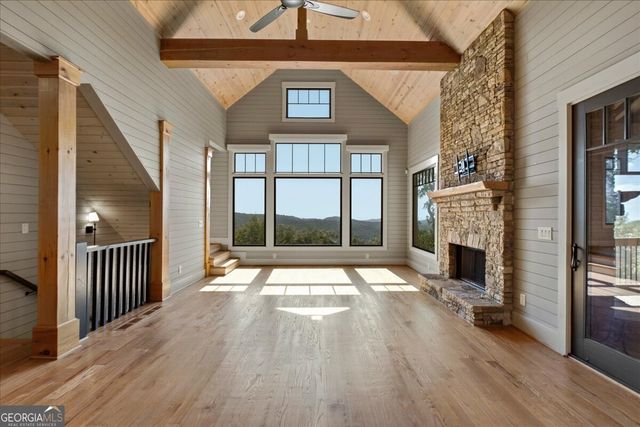 207 Utana Bluffs Trail, Ellijay, GA 30540