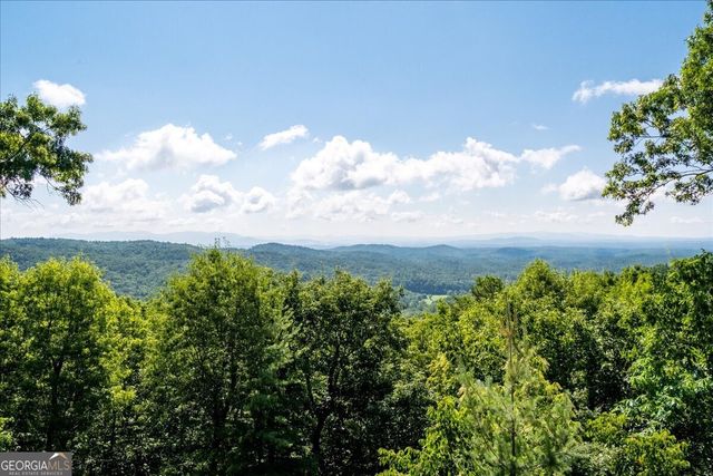 207 Utana Bluffs Trail, Ellijay, GA 30540