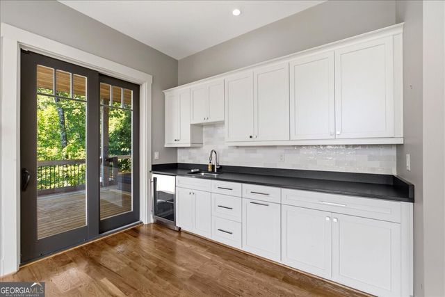 207 Utana Bluffs Trail, Ellijay, GA 30540