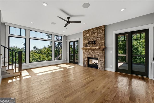 207 Utana Bluffs Trail, Ellijay, GA 30540
