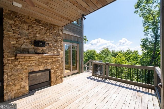 207 Utana Bluffs Trail, Ellijay, GA 30540