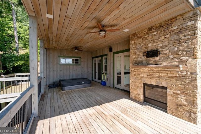 207 Utana Bluffs Trail, Ellijay, GA 30540