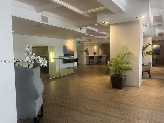 100 Lincoln Rd 430, Miami Beach, FL 33139