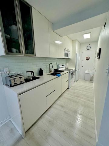 100 Lincoln Rd 430, Miami Beach, FL 33139