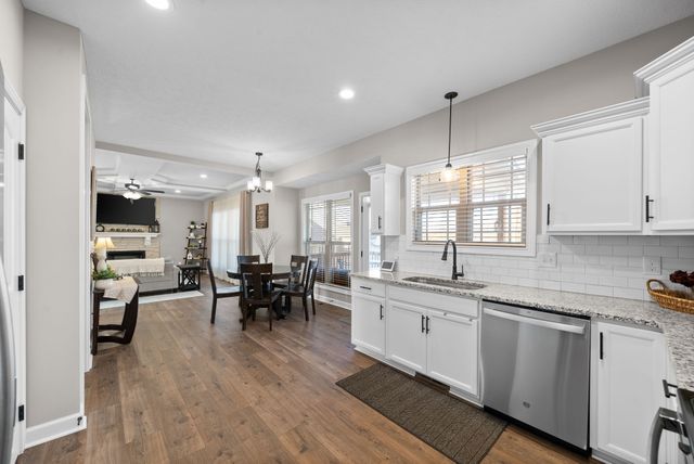 2459 Shadowood Rd, Clarksville, TN 37043