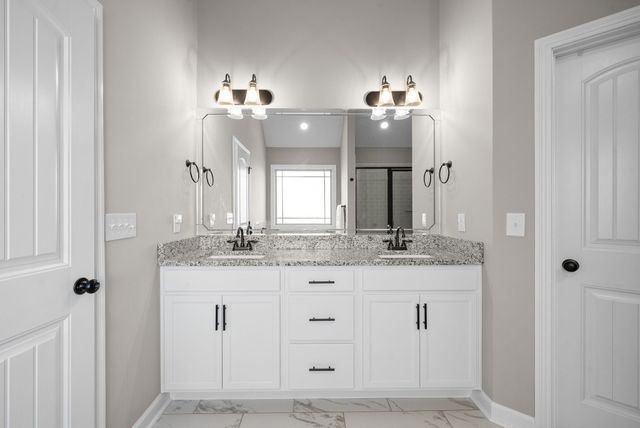 2459 Shadowood Rd, Clarksville, TN 37043