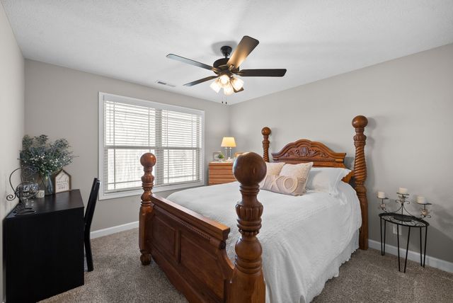 2459 Shadowood Rd, Clarksville, TN 37043