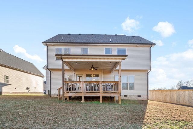 2459 Shadowood Rd, Clarksville, TN 37043