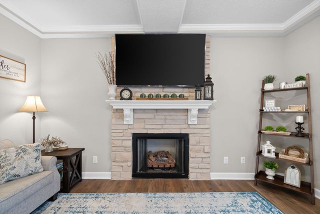 2459 Shadowood Rd, Clarksville, TN 37043