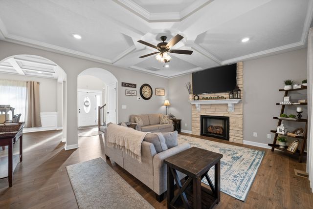 2459 Shadowood Rd, Clarksville, TN 37043