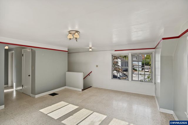 435 NW 9th St, Corvallis, OR 97330