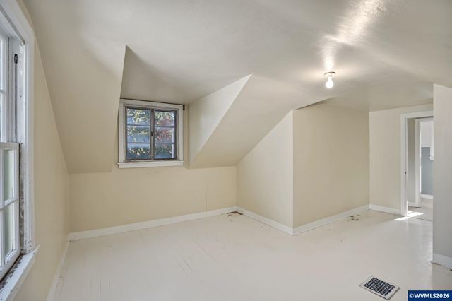 435 NW 9th St, Corvallis, OR 97330