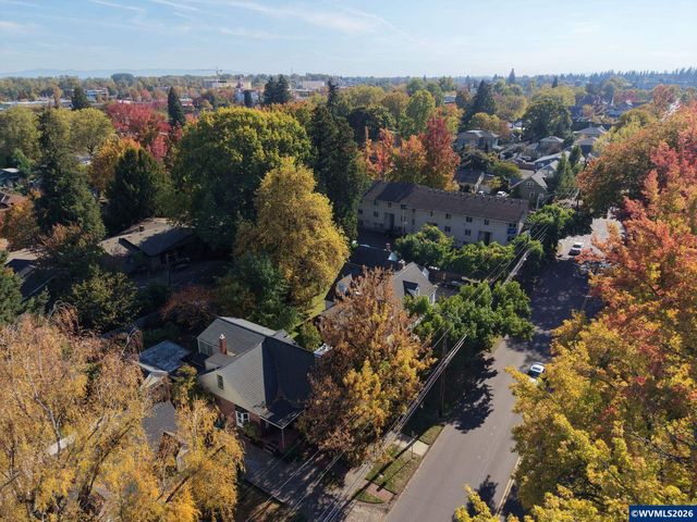 435 NW 9th St, Corvallis, OR 97330