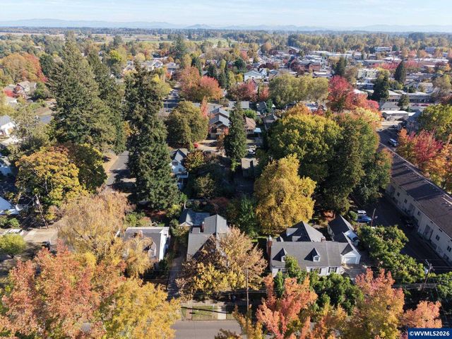 435 NW 9th St, Corvallis, OR 97330