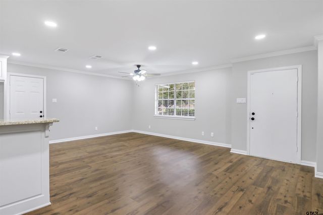 2403 Breckenridge, Tyler, TX 75702