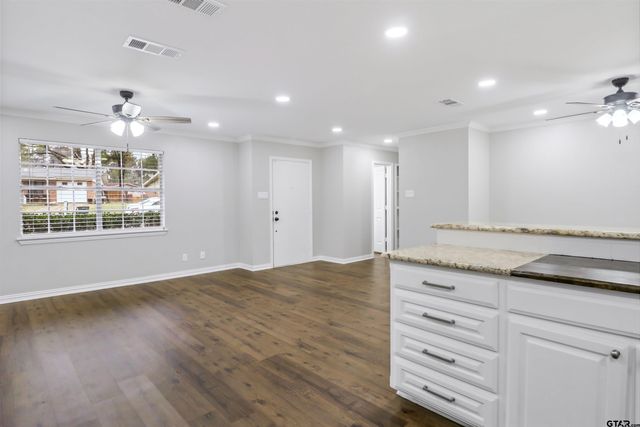 2403 Breckenridge, Tyler, TX 75702
