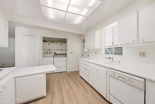 141 La Fortuna, Newbury Park, CA 91320