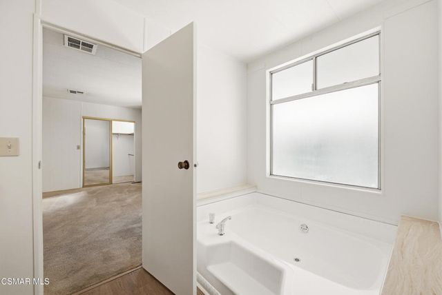 141 La Fortuna, Newbury Park, CA 91320