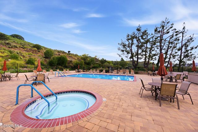 141 La Fortuna, Newbury Park, CA 91320