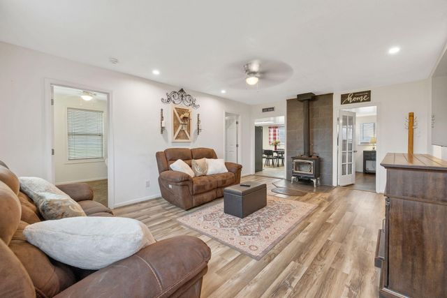 36871 Millwood Drive, Woodlake, CA 93286