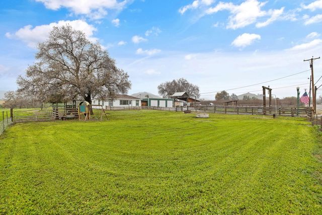 36871 Millwood Drive, Woodlake, CA 93286