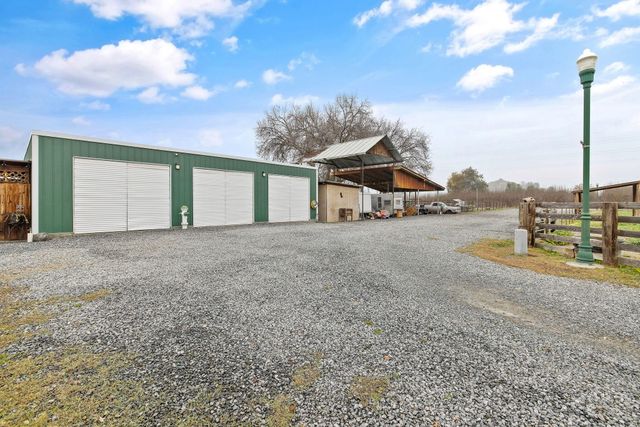 36871 Millwood Drive, Woodlake, CA 93286