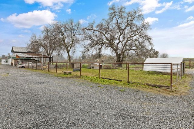 36871 Millwood Drive, Woodlake, CA 93286