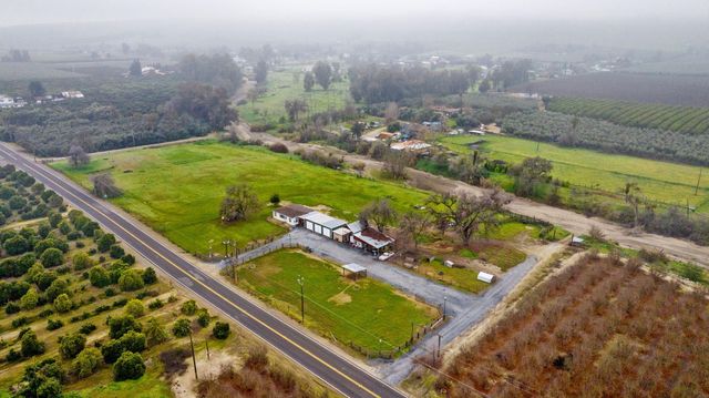 36871 Millwood Drive, Woodlake, CA 93286