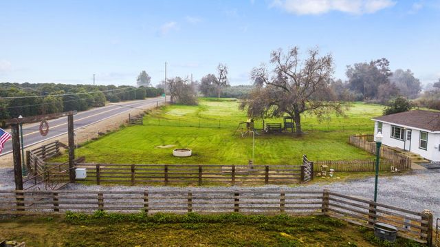 36871 Millwood Drive, Woodlake, CA 93286