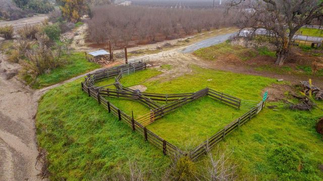 36871 Millwood Drive, Woodlake, CA 93286