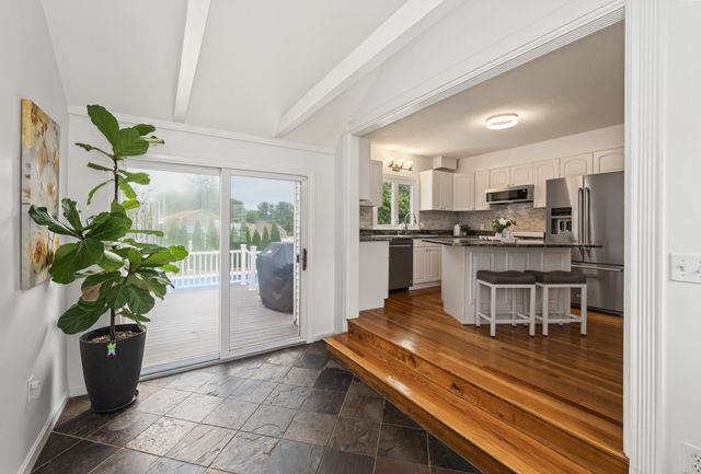9 Old Homestead, Methuen, MA 01844