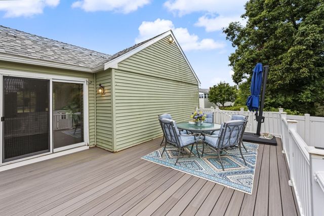 9 Old Homestead, Methuen, MA 01844
