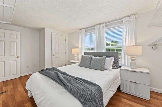 9 Old Homestead, Methuen, MA 01844