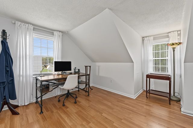 9 Old Homestead, Methuen, MA 01844