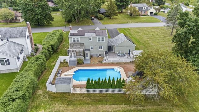 9 Old Homestead, Methuen, MA 01844
