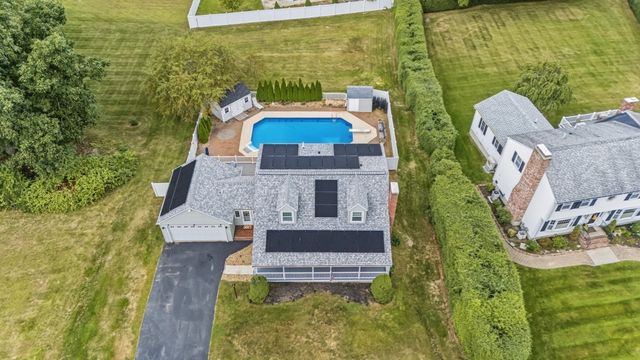 9 Old Homestead, Methuen, MA 01844